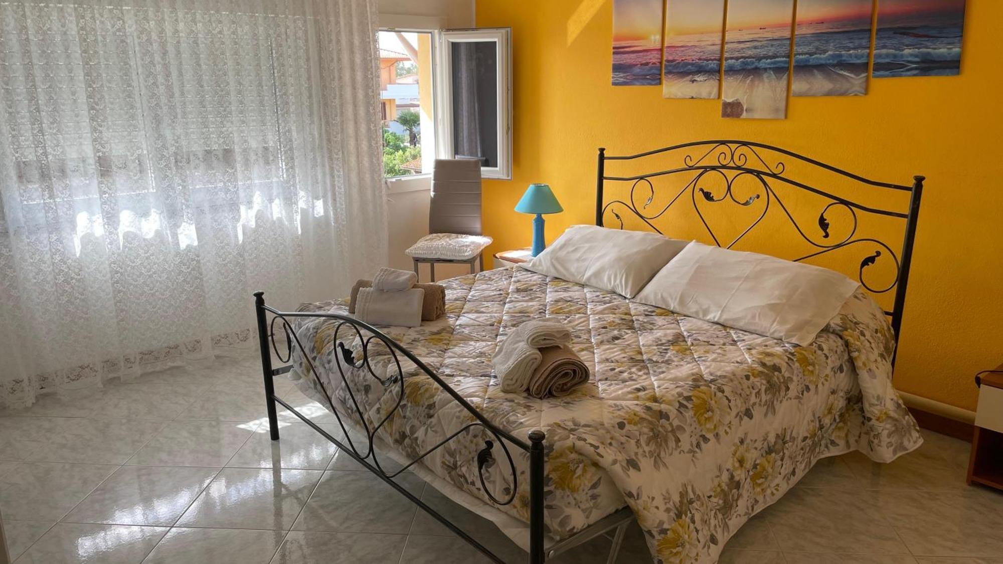 Casa Vacanze Da Roberta A Pochi Km Da Oristano Simaxis Экстерьер фото